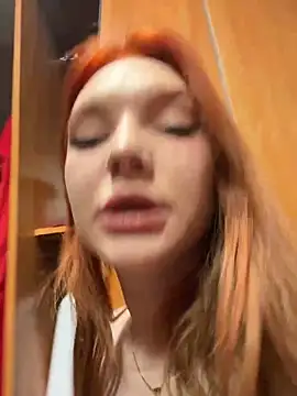 Snapshot of AmmyHot chatting on January 11, 4:06 am AmmyHot online show from January 11, 4:06 am