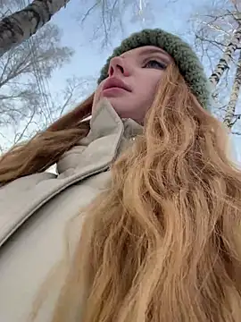 Snapshot of AmmyHot chatting on February 24, 9:43 am AmmyHot online show from February 24, 9:43 am