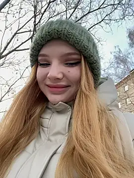 Snapshot of AmmyHot chatting on March 5, 4:13 am AmmyHot online show from March 5, 4:13 am