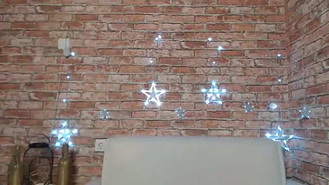 Amelia Kiss  online show from February 27, 1:05 am