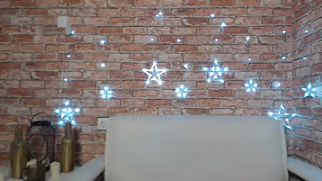 Amelia Kiss  online show from March 10, 3:45 am