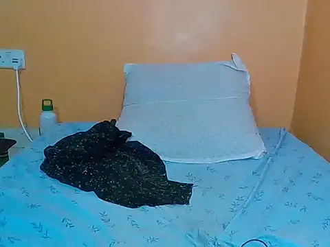 Prettyblackgal online show from September 29, 3:50 pm