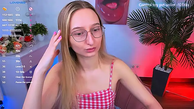  Ri na  online show from February 18, 6:37 am