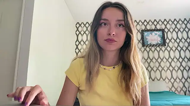 SirenaBelle online show from February 6, 10:48 am