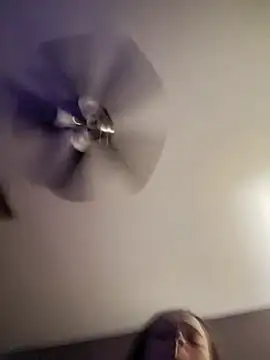 Snapshot of Geemaal chatting on November 14, 6:34 am Geemaal online show from November 14, 6:34 am