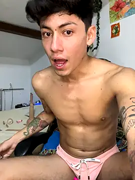 Snapshot of Amahd696 chatting on September 12, 12:22 am Amahd696 online show from September 12, 12:22 am