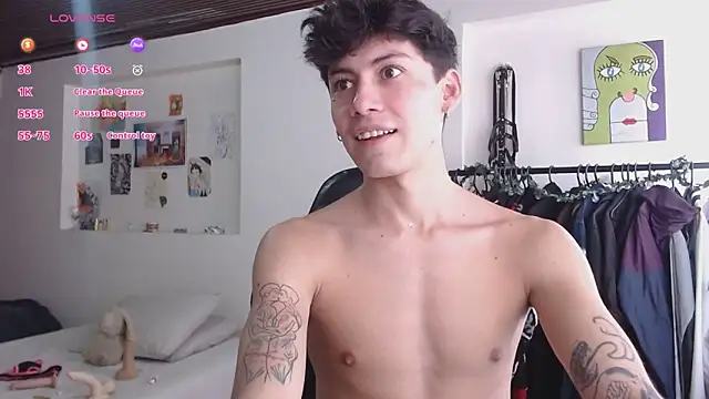 Snapshot of Amahd696 chatting on November 10, 8:08 pm Amahd696 online show from November 10, 8:08 pm