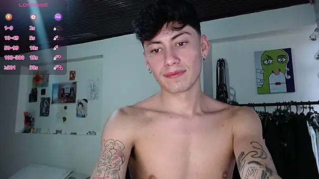 Snapshot of Amahd696 chatting on November 21, 10:19 pm Amahd696 online show from November 21, 10:19 pm