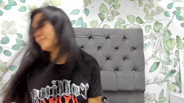 atilanadiaz7 online show from December 14, 5:58 pm