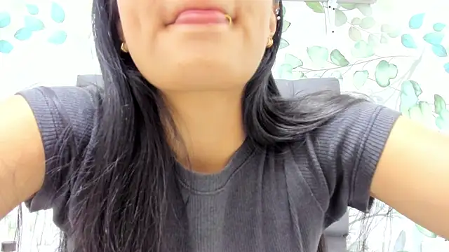 atilanadiaz7 online show from December 31, 3:53 pm