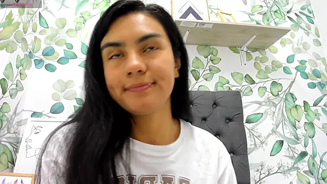 atilanadiaz7 online show from March 13, 2:01 pm