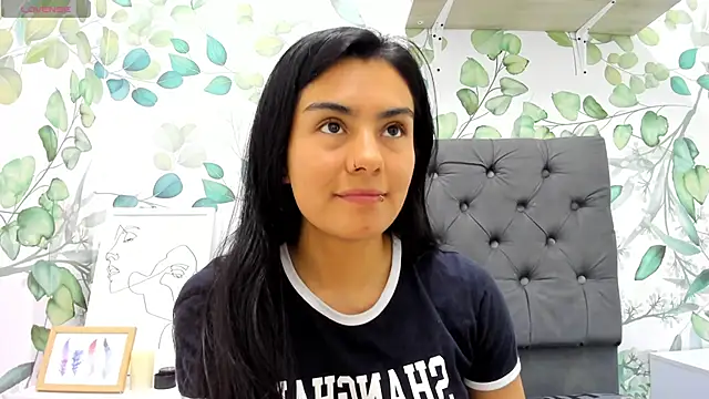 atilanadiaz7 online show from March 14, 8:38 pm