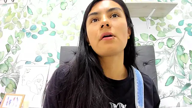 atilanadiaz7 online show from March 15, 11:39 pm