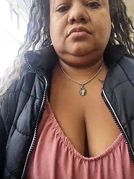 Snapshot of Carlabrasileira chatting on September 18, 8:00 pm Carlabrasileira online show from September 18, 8:00 pm