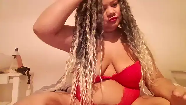 Snapshot of Carlabrasileira chatting on October 8, 10:13 am Carlabrasileira online show from October 8, 10:13 am