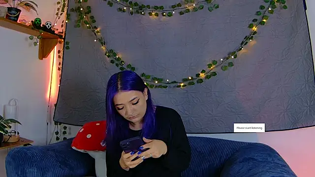 vayolett01 dakotta online show from November 9, 11:36 pm