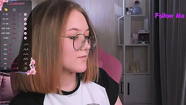 bunny bubble online show from December 28, 9:40 pm