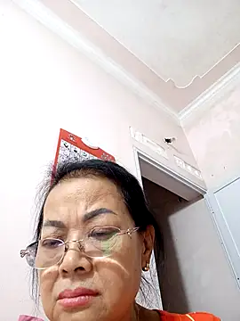 Hotestlove online show from October 28, 1:14 pm