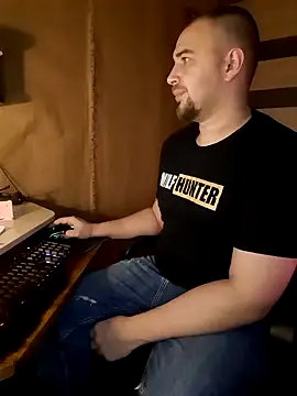 Snapshot of Foxyshaved chatting on January 20, 4:54 am Foxyshaved online show from January 20, 4:54 am