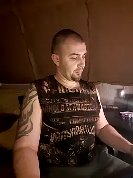 Snapshot of Foxyshaved chatting on January 29, 12:56 pm Foxyshaved online show from January 29, 12:56 pm