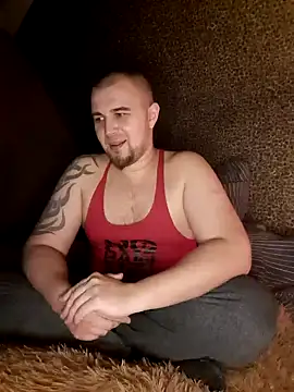 Snapshot of Foxyshaved chatting on February 6, 2:58 pm Foxyshaved online show from February 6, 2:58 pm