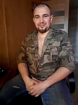 Snapshot of Foxyshaved chatting on February 16, 8:32 am Foxyshaved online show from February 16, 8:32 am