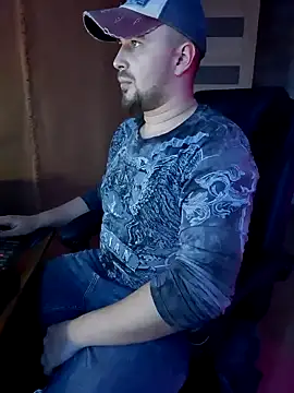 Snapshot of Foxyshaved chatting on February 18, 2:06 pm Foxyshaved online show from February 18, 2:06 pm