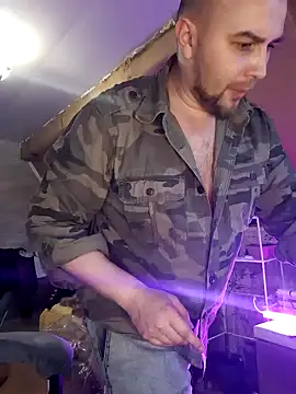 Snapshot of Foxyshaved chatting on March 17, 3:29 pm Foxyshaved online show from March 17, 3:29 pm