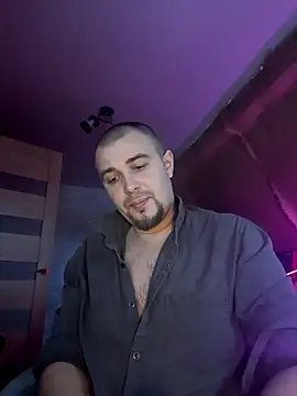 Snapshot of Foxyshaved chatting on March 19, 5:08 am Foxyshaved online show from March 19, 5:08 am