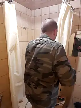 Snapshot of Foxyshaved chatting on March 22, 4:35 am Foxyshaved online show from March 22, 4:35 am