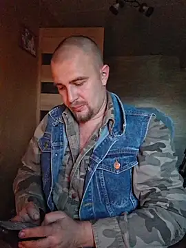 Snapshot of Foxyshaved chatting on September 9, 3:50 am Foxyshaved online show from September 9, 3:50 am