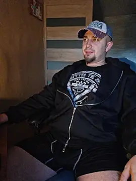 Snapshot of Foxyshaved chatting on September 23, 4:37 am Foxyshaved online show from September 23, 4:37 am