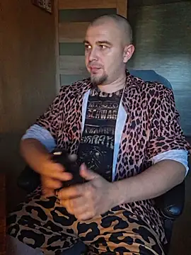 Snapshot of Foxyshaved chatting on September 24, 5:22 am Foxyshaved online show from September 24, 5:22 am