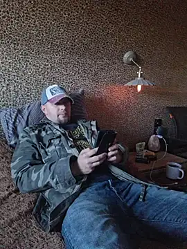 Snapshot of Foxyshaved chatting on September 25, 4:27 am Foxyshaved online show from September 25, 4:27 am