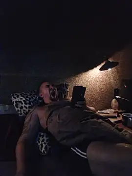 Snapshot of Foxyshaved chatting on October 2, 3:57 am Foxyshaved online show from October 2, 3:57 am