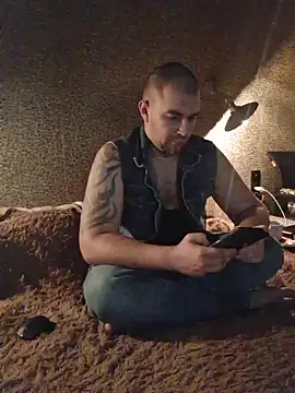 Snapshot of Foxyshaved chatting on October 21, 1:39 am Foxyshaved online show from October 21, 1:39 am