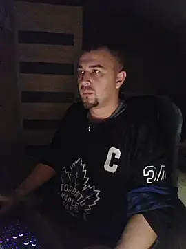 Snapshot of Foxyshaved chatting on October 24, 3:36 am Foxyshaved online show from October 24, 3:36 am