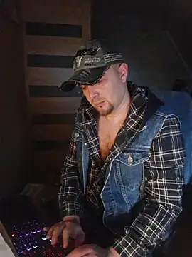 Snapshot of Foxyshaved chatting on October 27, 6:06 am Foxyshaved online show from October 27, 6:06 am