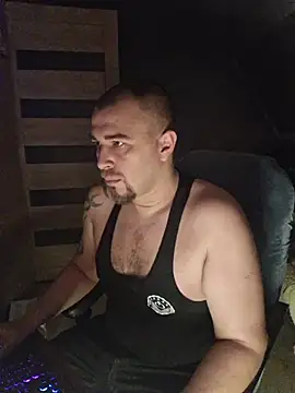 Snapshot of Foxyshaved chatting on November 2, 5:10 am Foxyshaved online show from November 2, 5:10 am