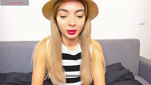  ellen meow  online show from December 15, 9:45 am