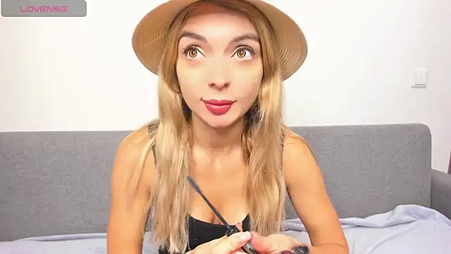  ellen meow  online show from February 14, 6:51 pm