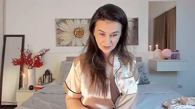 JoyCasidy online show from March 7, 6:00 pm