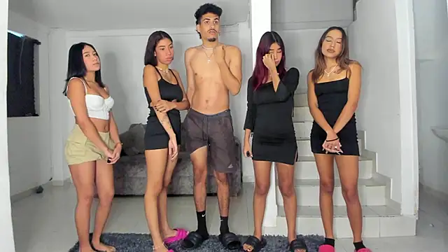 slimteenwet online show from February 21, 1:33 pm