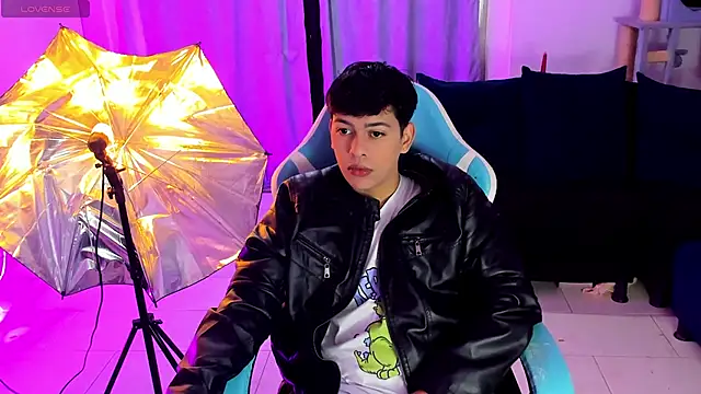 Franco Rizzo  online show from November 24, 8:08 pm