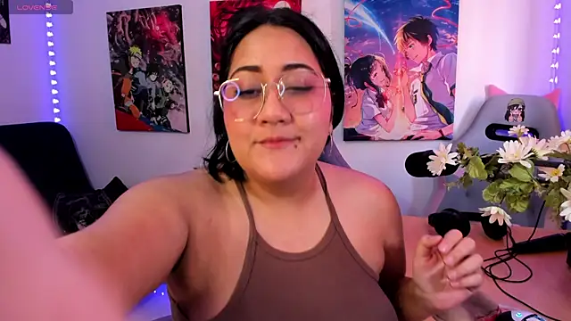 Snapshot of haru_u2 chatting on October 24, 1:51 pm haru u2 online show from October 24, 1:51 pm