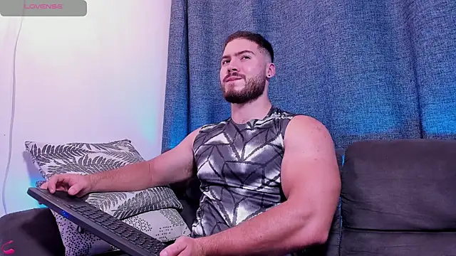 SebastianVilla  online show from February 12, 2:24 am