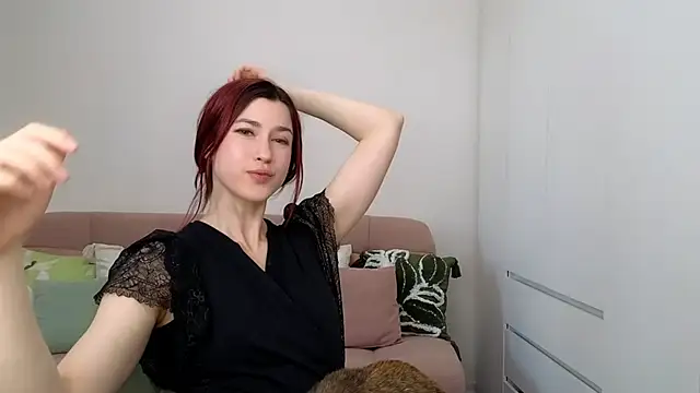 AliciaNewell online show from October 18, 10:49 am