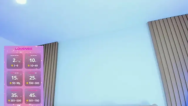 Snapshot of sweety_bombom chatting on February 27, 11:52 am sweety bombom online show from February 27, 11:52 am