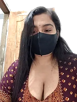 Ritusri Dotta online show from December 18, 5:19 pm