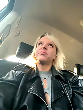 LikaCat online show from September 18, 1:18 am